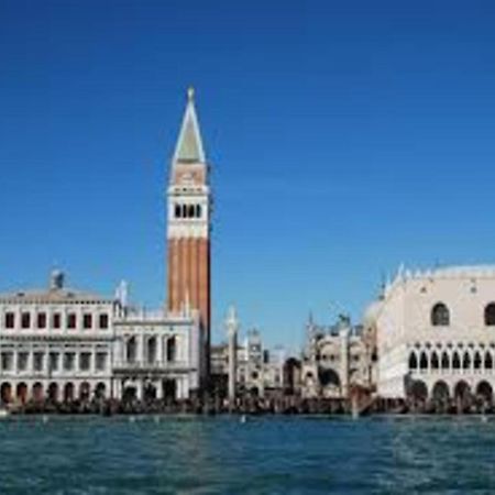 Ferienwohnung Residenza Leon D'Oro Venedig Exterior foto